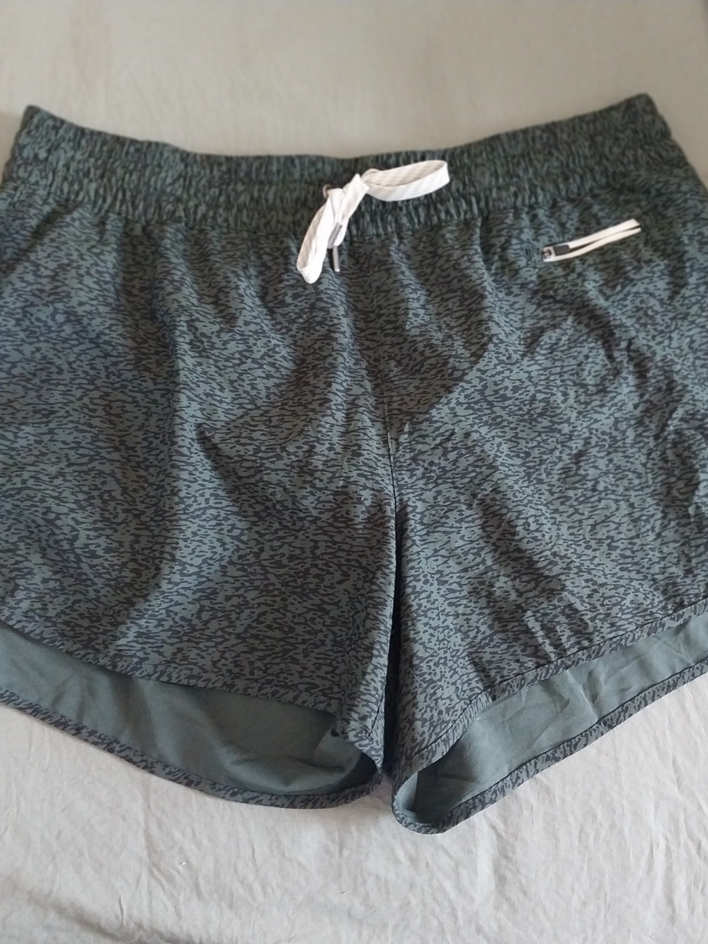 Vuori Forest Green Patterned Athletic Shorts with White Drawstring